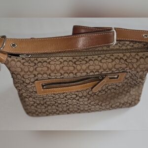 PREOWNED The MY  BEAUTIFUL DEMI COACH SIGNATURE BAG HOBO BAG, BROWN/TAN.